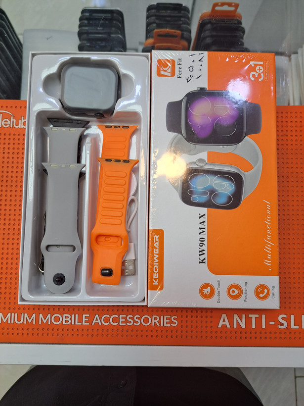 ساعت هوشمند برند KEQIWEAR مدل kw 90 max